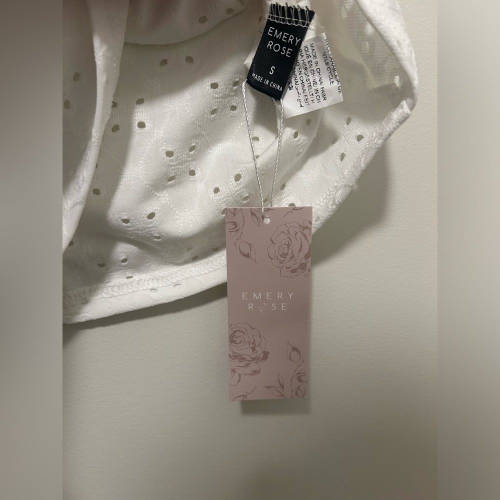 NWT emery rose small white blouse! - Picture 3 of 3